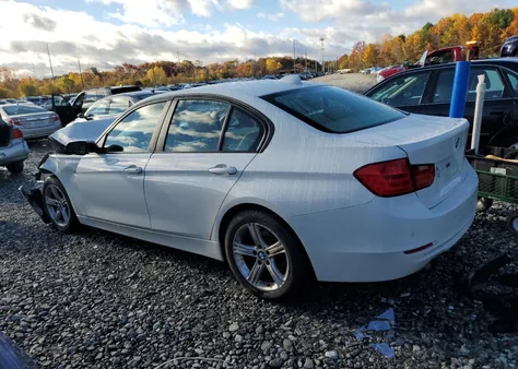 2014 BMW 320 I xDrive z USA, uszkodzony, nr VIN WBA3C3G56ENR25266